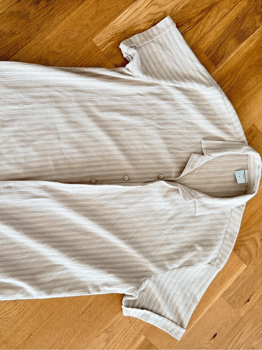 Casual Short-Sleeve Button Down Shirt in Light Beige